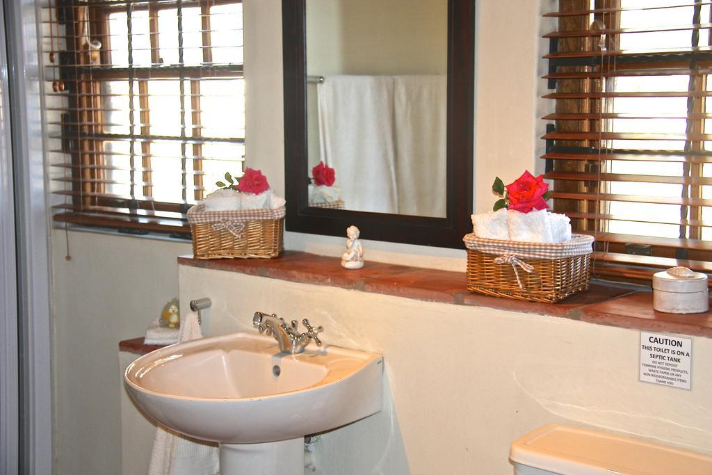 Calais Wine Estate Guest House Paarl Ngoại thất bức ảnh