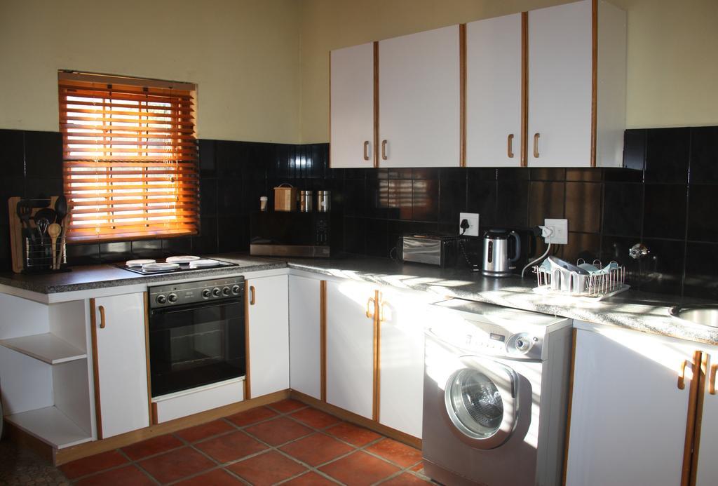 Calais Wine Estate Guest House Paarl Ngoại thất bức ảnh