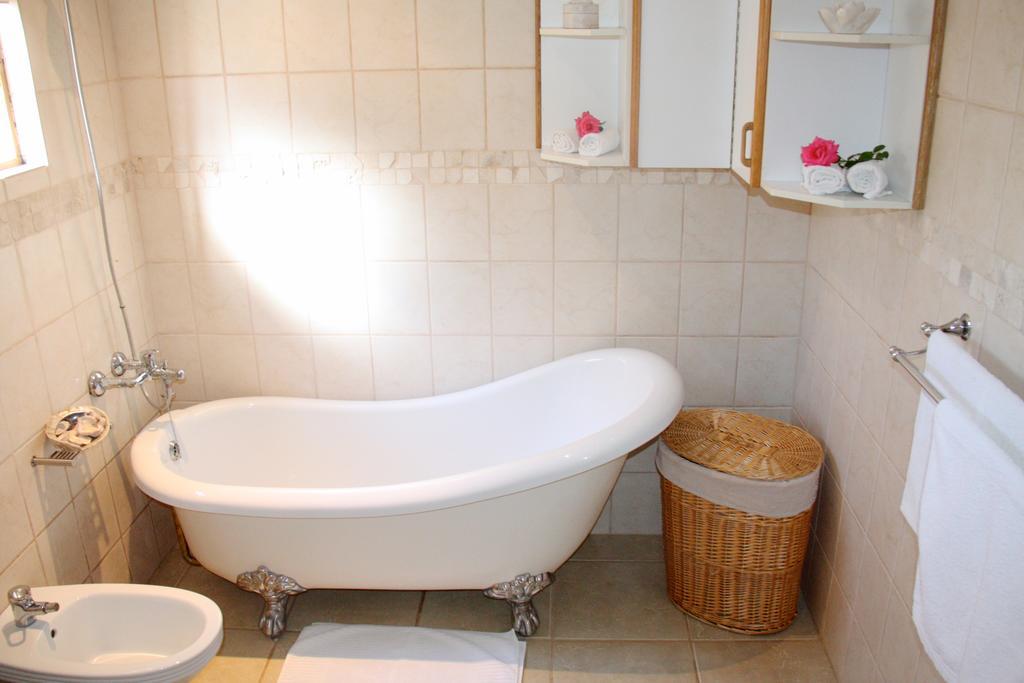 Calais Wine Estate Guest House Paarl Ngoại thất bức ảnh