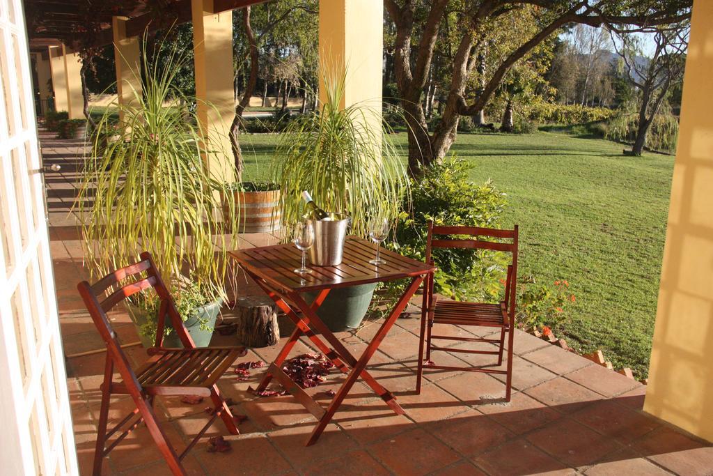 Calais Wine Estate Guest House Paarl Ngoại thất bức ảnh
